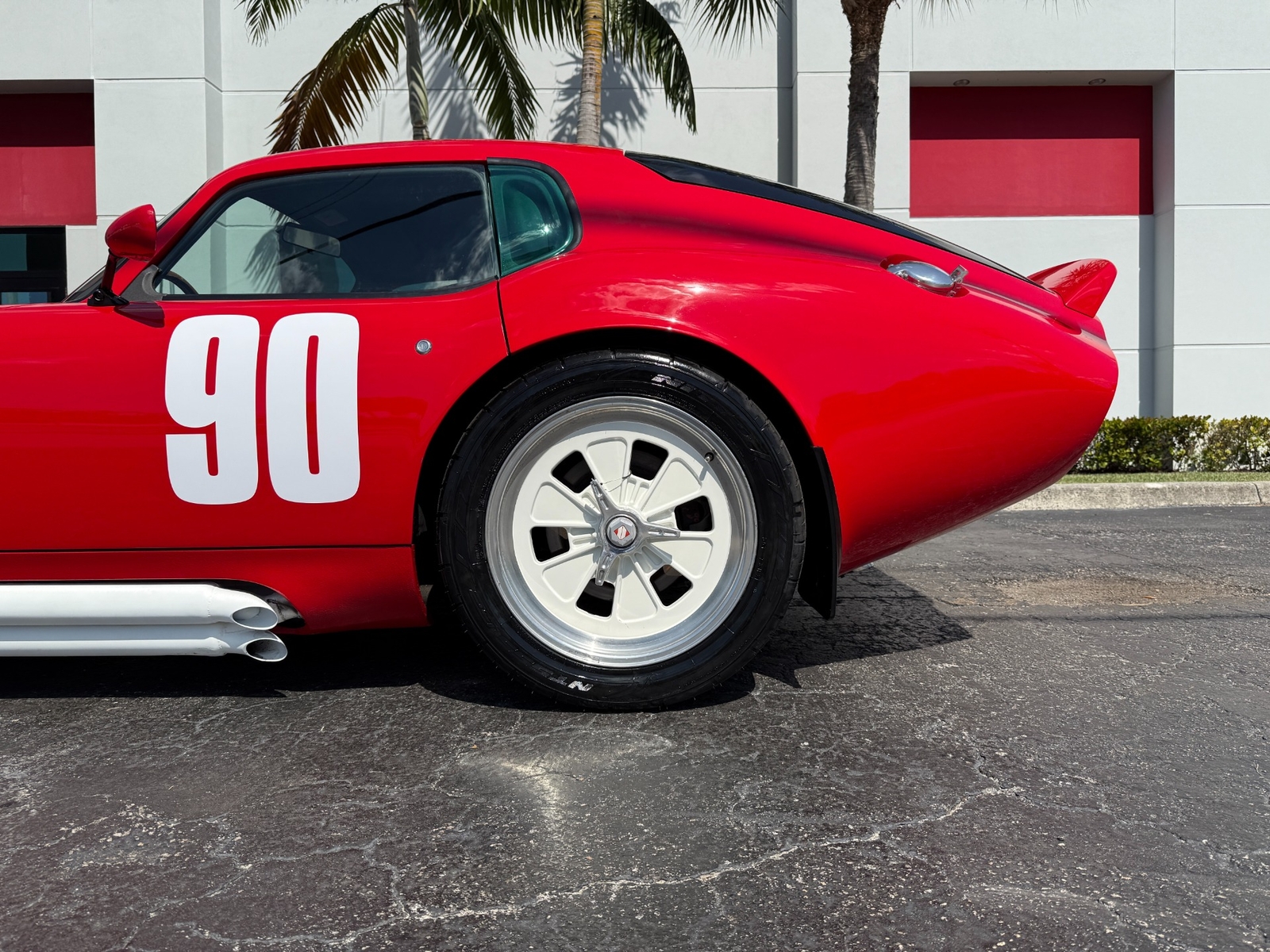 Shelby-Daytona-Coupe-Superformance-1965-2-Door-Coupe-25