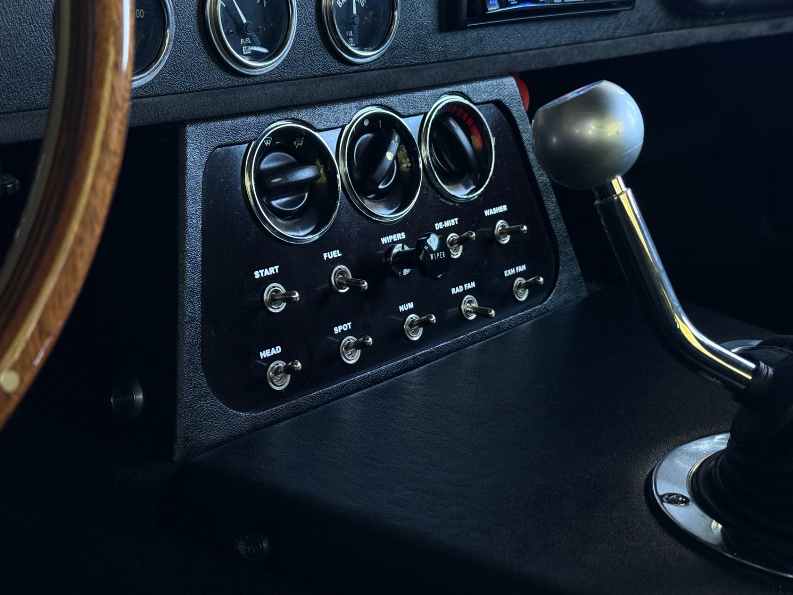 Shelby-Daytona-Coupe-Superformance-1965-2-Door-Coupe-34