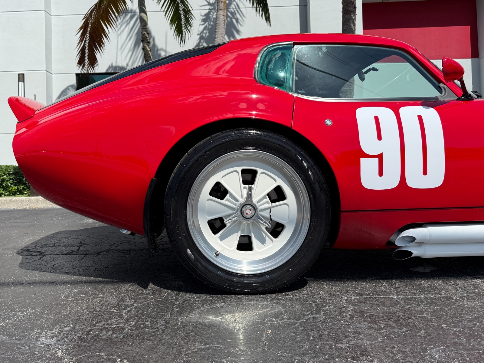 Shelby-Daytona-Coupe-Superformance-1965-2-Door-Coupe-8