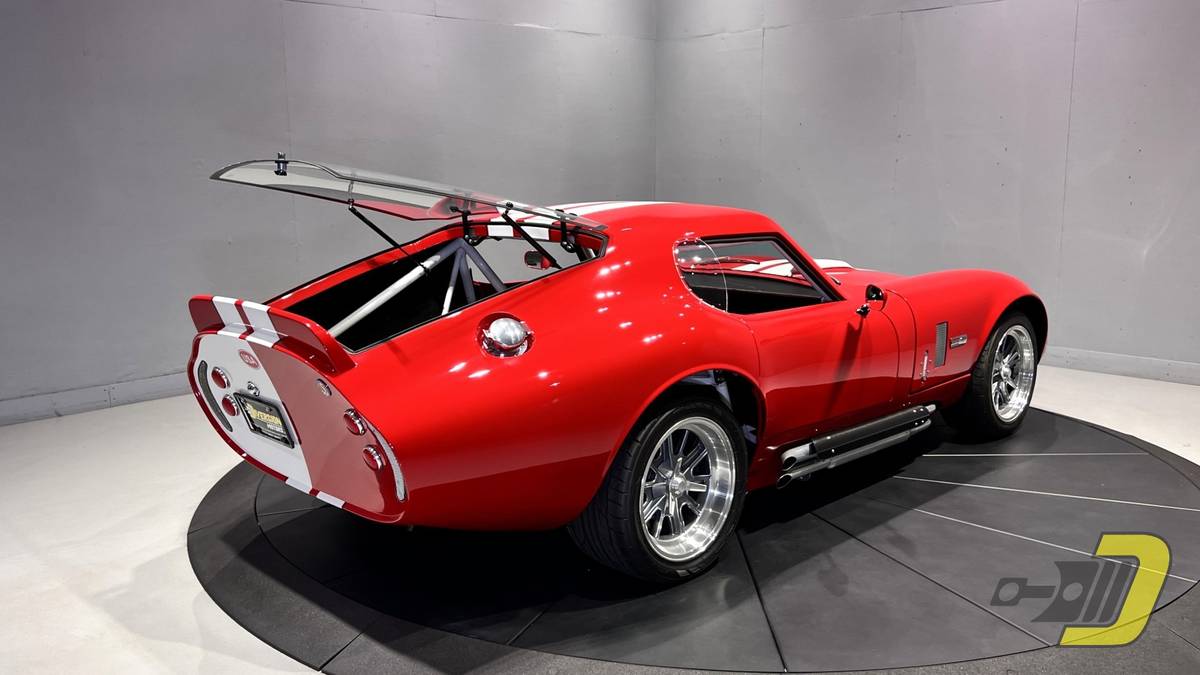 Shelby-Daytona-coupe-replica-1965-red-15