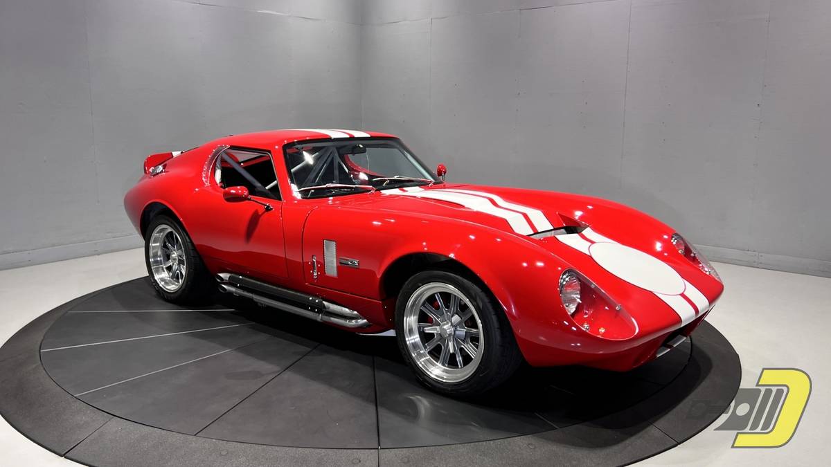 Shelby-Daytona-coupe-replica-1965-red-6