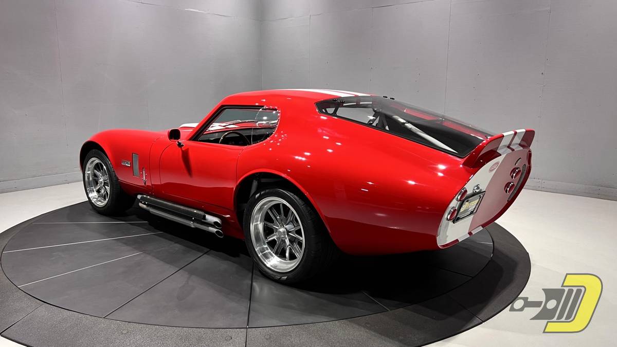 Shelby-Daytona-coupe-replica-1965-red-7