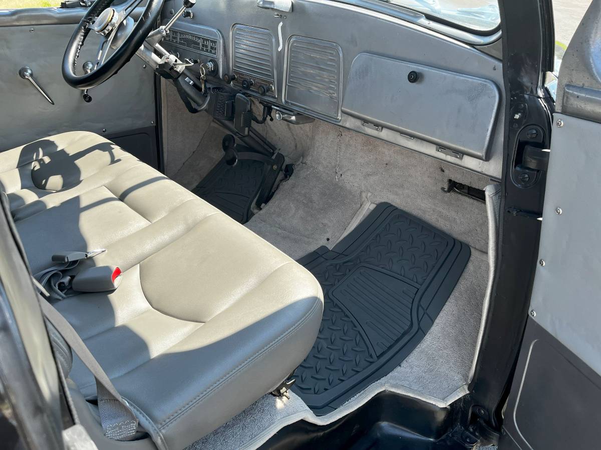 Studebaker-2r5-1949-black-14