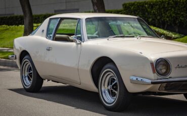 Studebaker-Avanti-1963-2-Door-Coupe-10