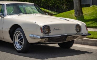 Studebaker-Avanti-1963-2-Door-Coupe-11