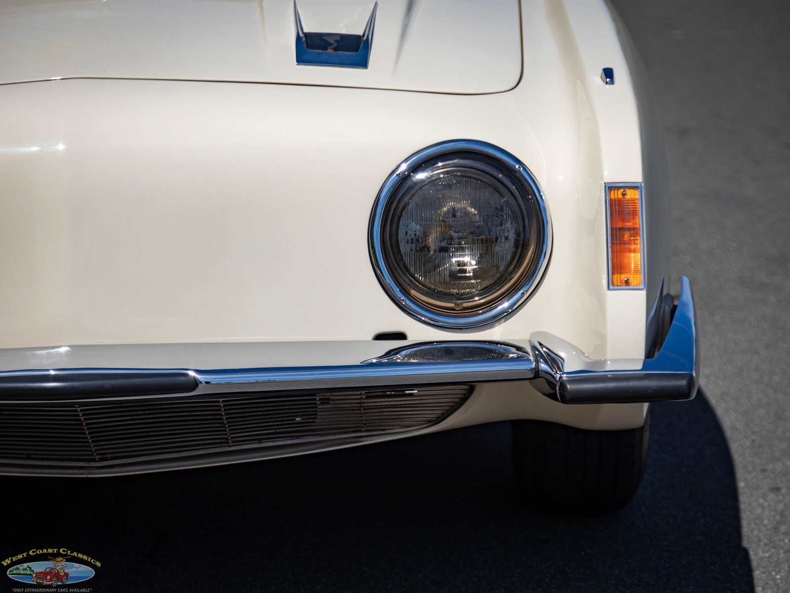 Studebaker-Avanti-1963-2-Door-Coupe-15