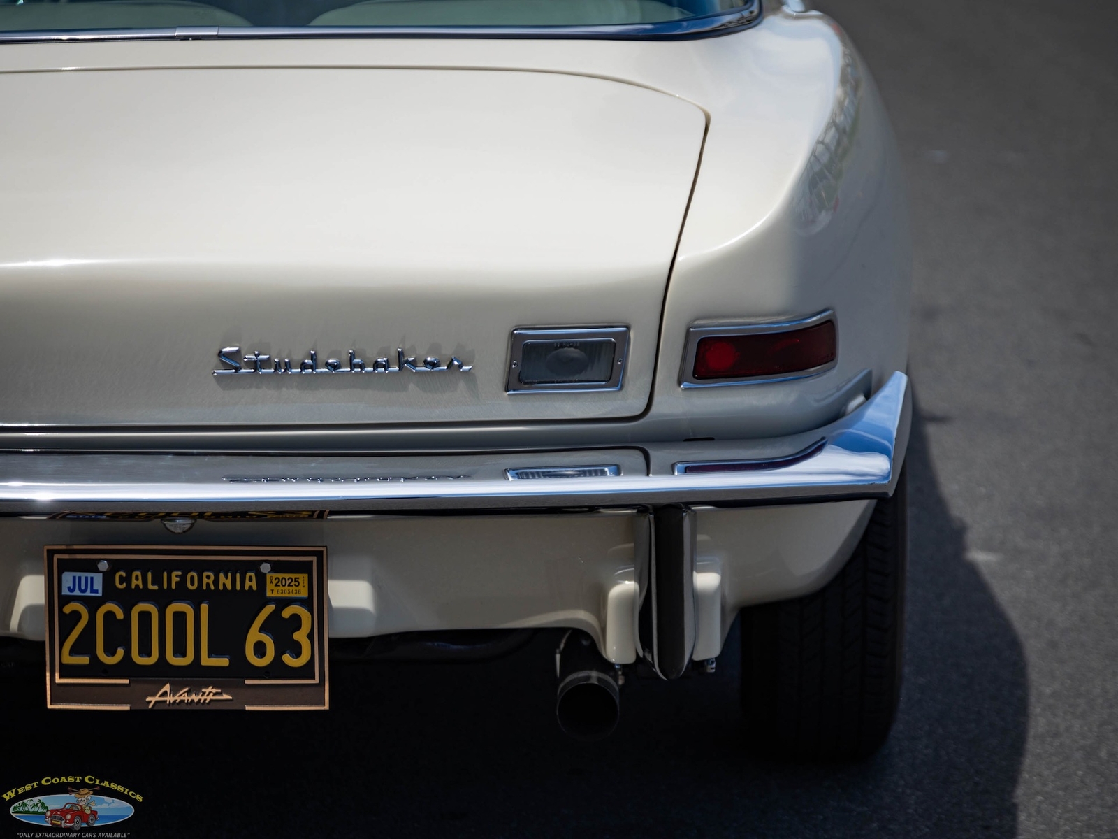 Studebaker-Avanti-1963-2-Door-Coupe-19