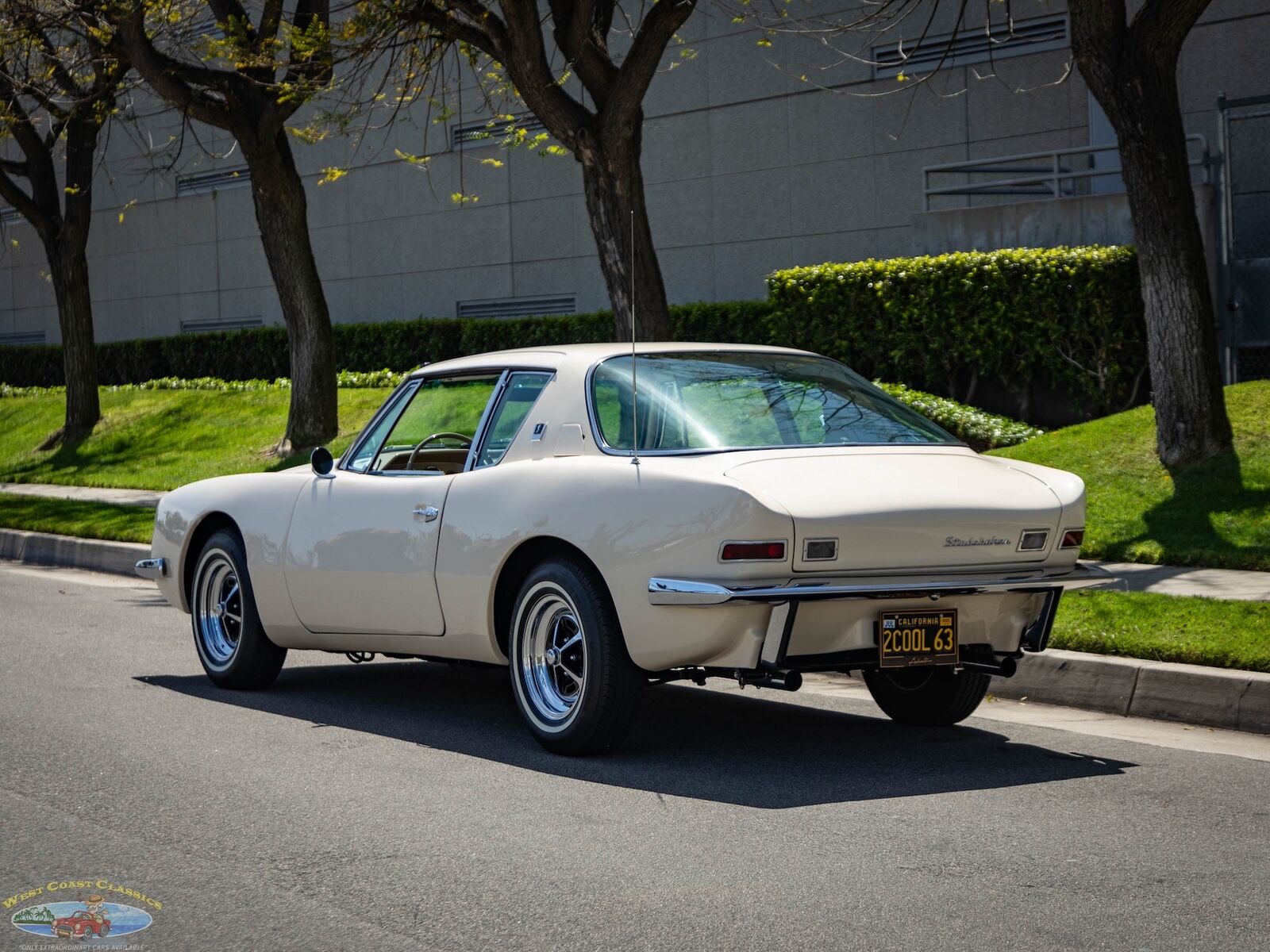 Studebaker-Avanti-1963-2-Door-Coupe-20