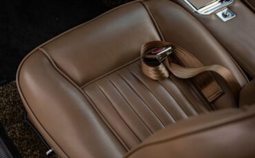 Studebaker-Avanti-1963-2-Door-Coupe-32