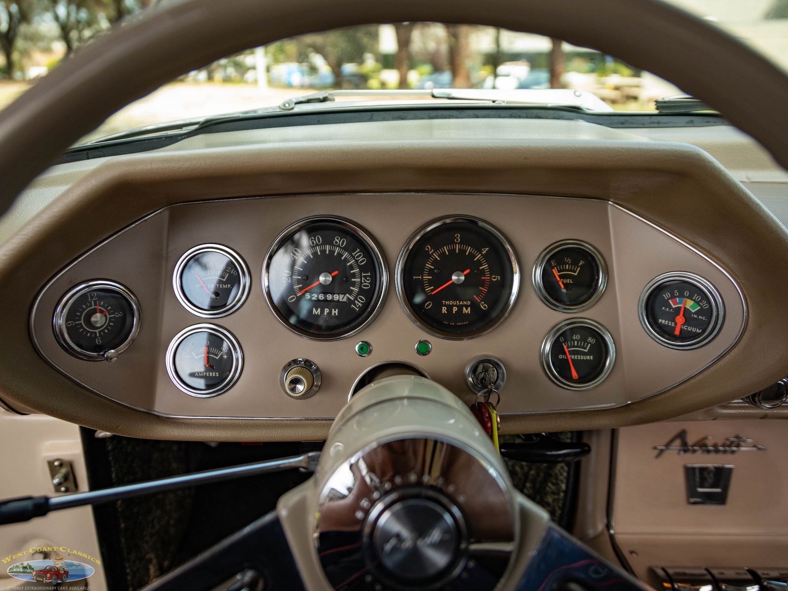 Studebaker-Avanti-1963-2-Door-Coupe-38