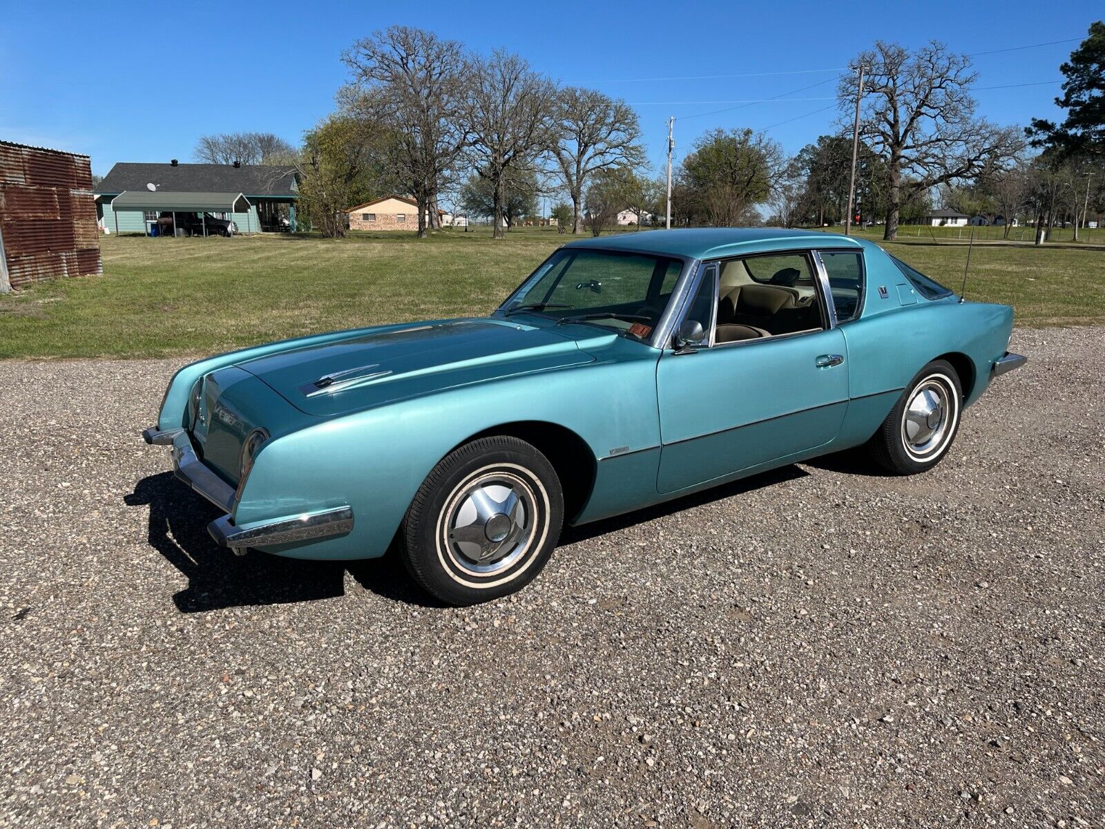 Studebaker-Avanti-1963-Coupe-1