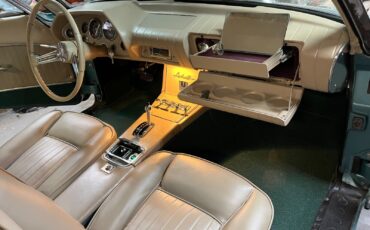 Studebaker-Avanti-1963-Coupe-18