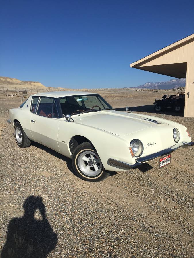 Studebaker-Avanti-1963-white-10
