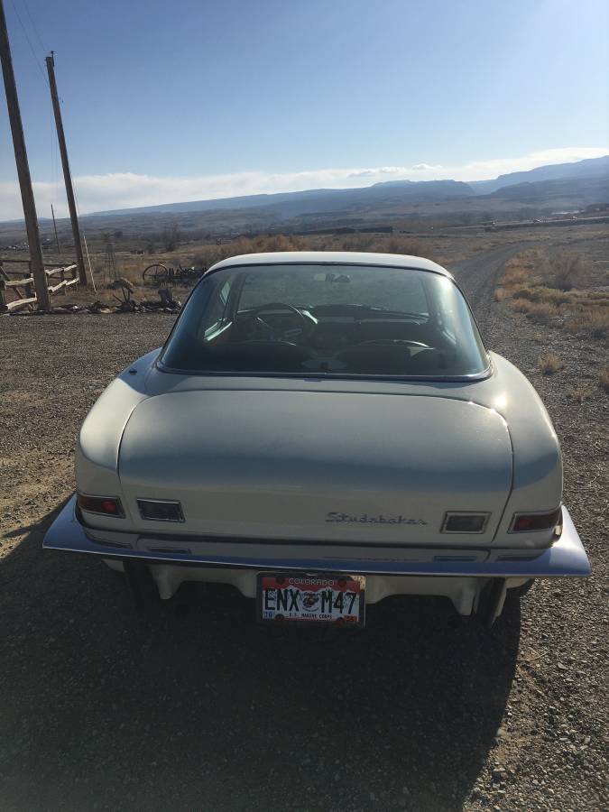 Studebaker-Avanti-1963-white-12