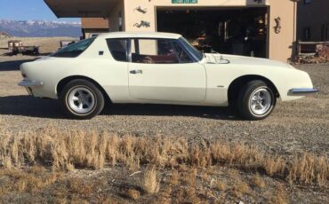 Studebaker-Avanti-1963-white-13