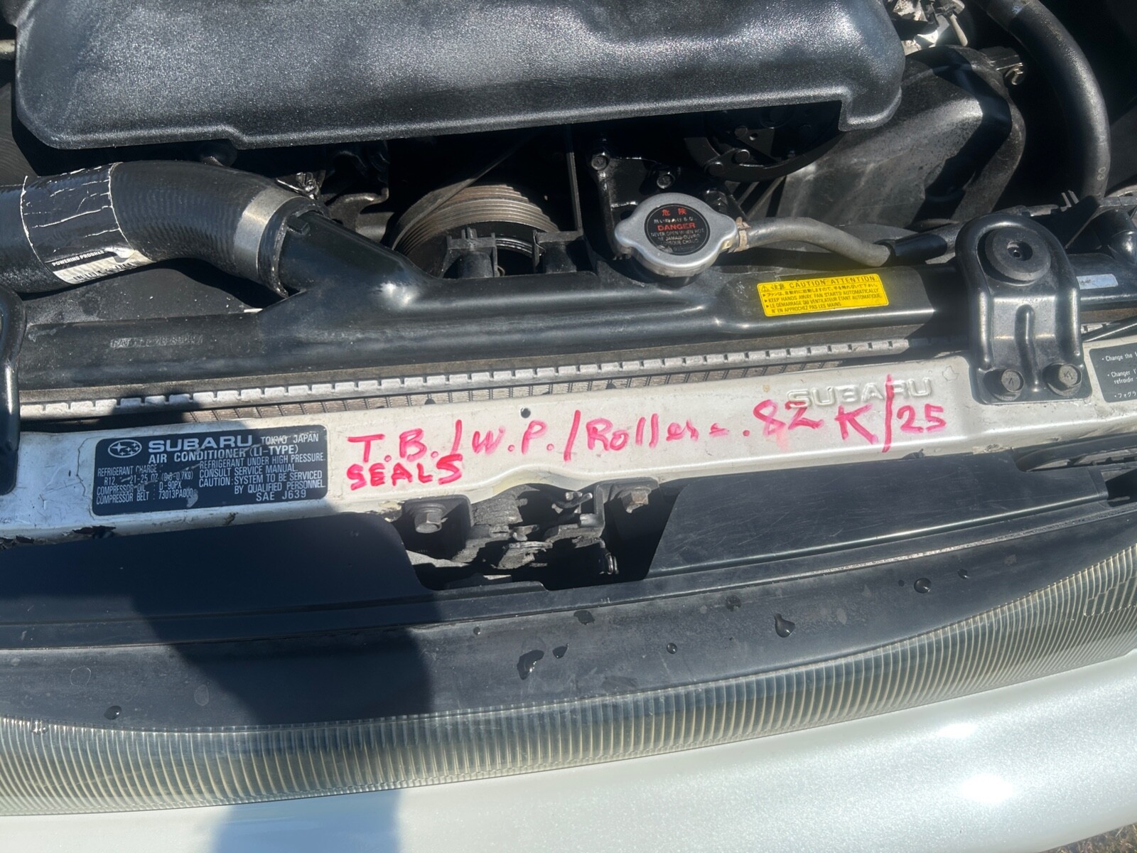 Subaru-SVX-1992-Coupe-17