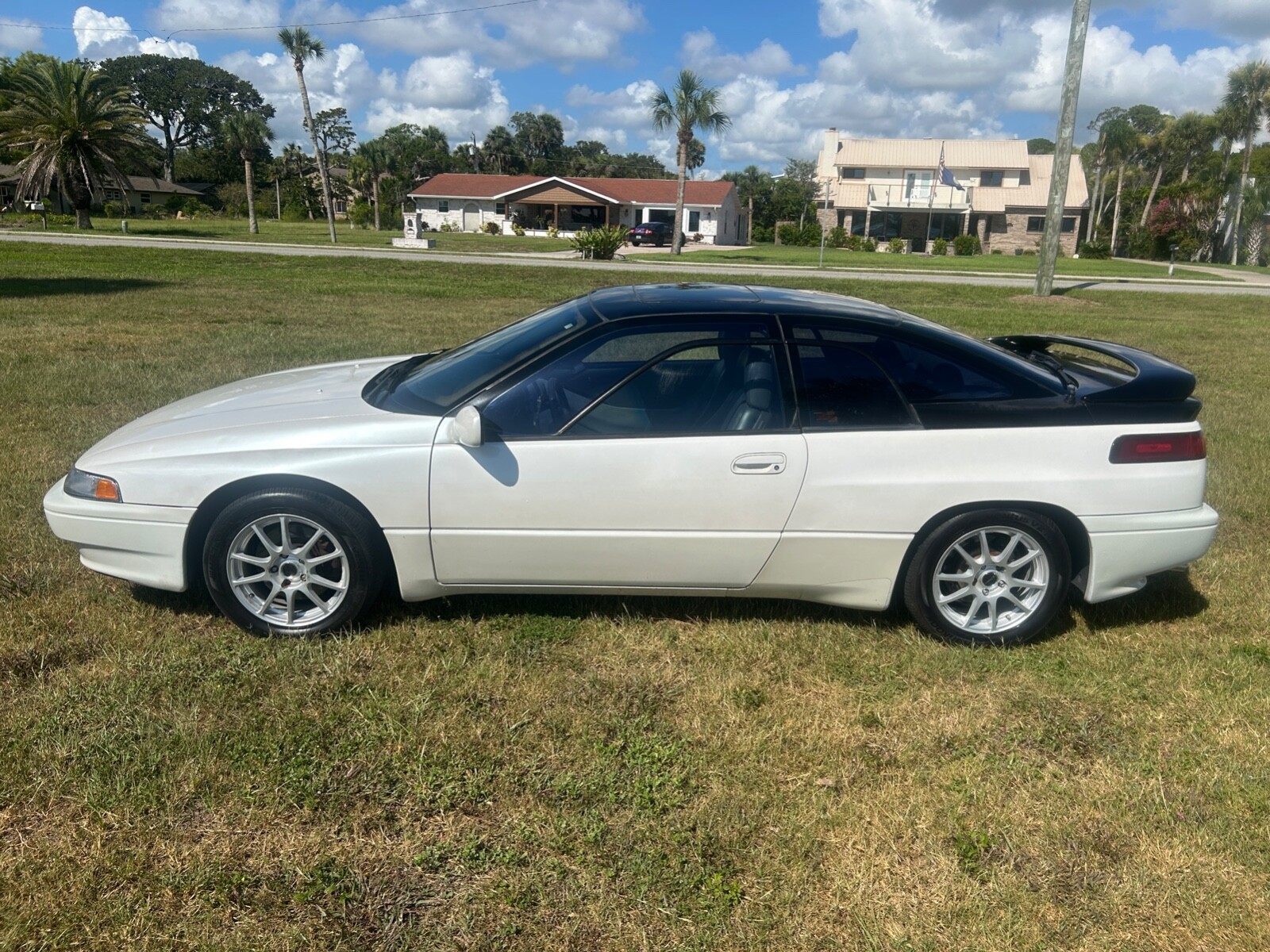 Subaru-SVX-1992-Coupe-8