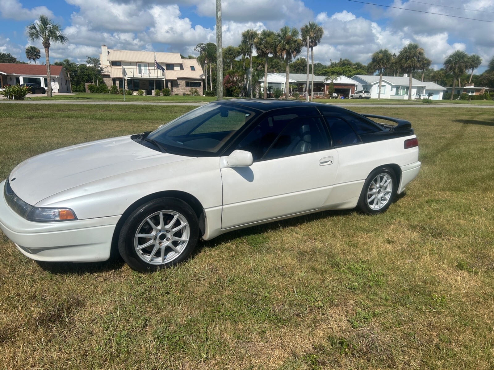Subaru-SVX-1992-Coupe