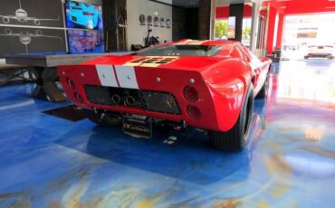 Superformance-GT40-1965-Coupe-1