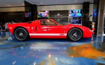 Superformance-GT40-1965-Coupe-2
