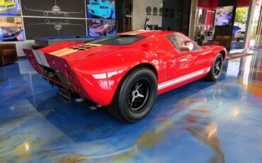 Superformance-GT40-1965-Coupe-4