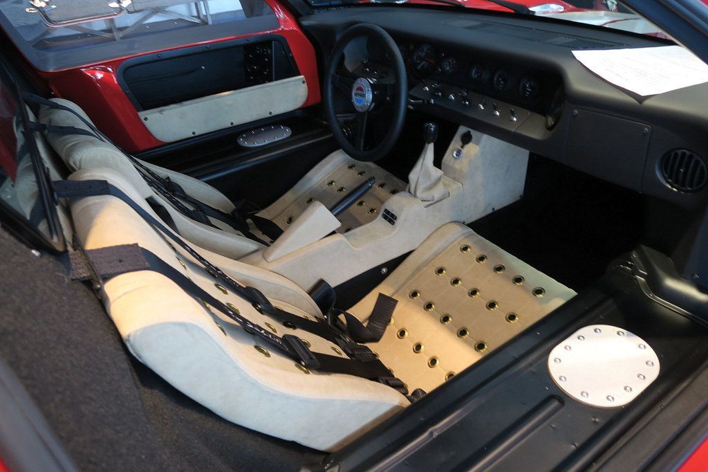 Superformance-GT40-1965-Coupe-6