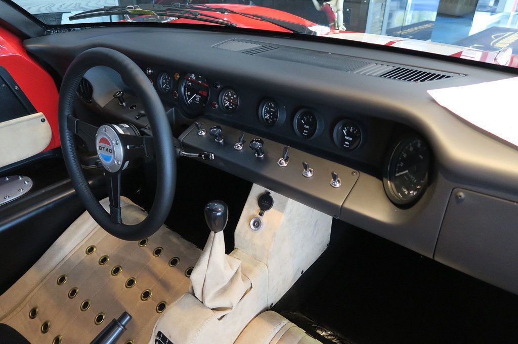 Superformance-GT40-1965-Coupe-7