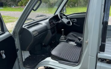 Suzuki-Carry-1993-3
