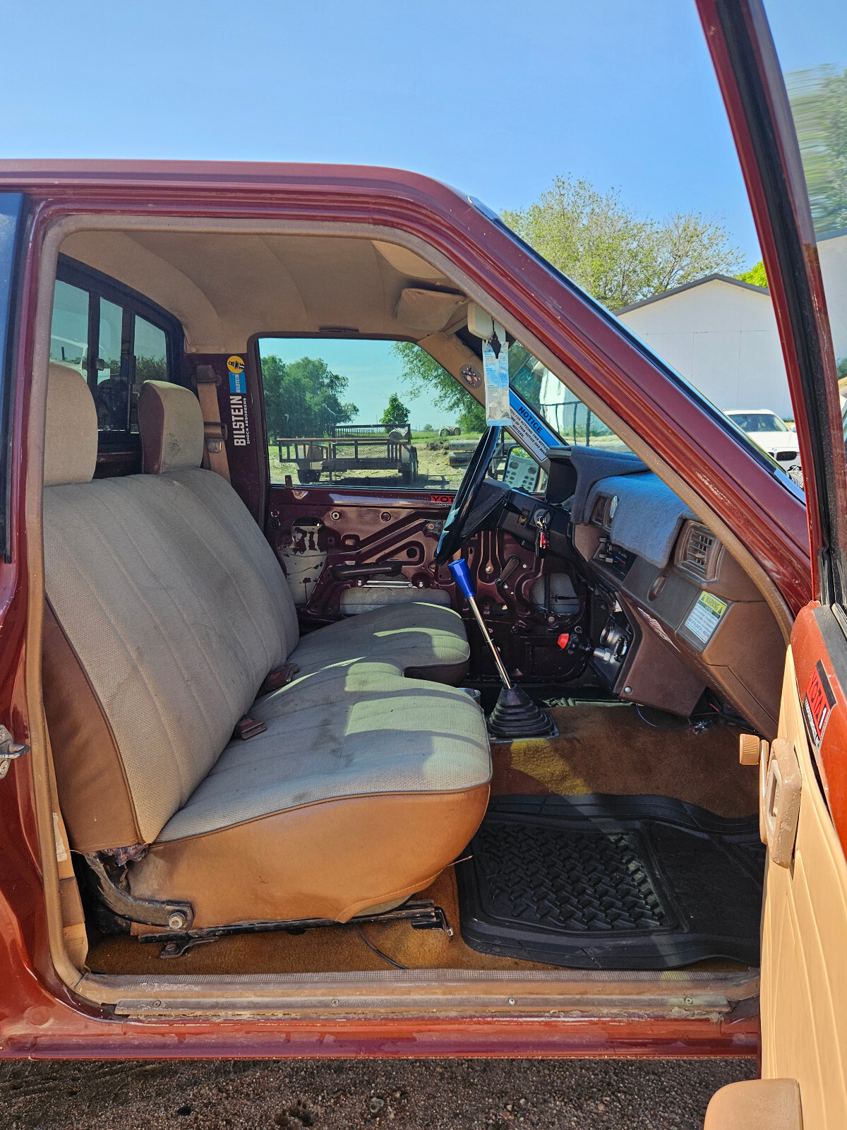 Toyota-1-Ton-Pickup-1985-4