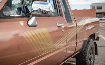 Toyota-12-Ton-Pickup-1987-7