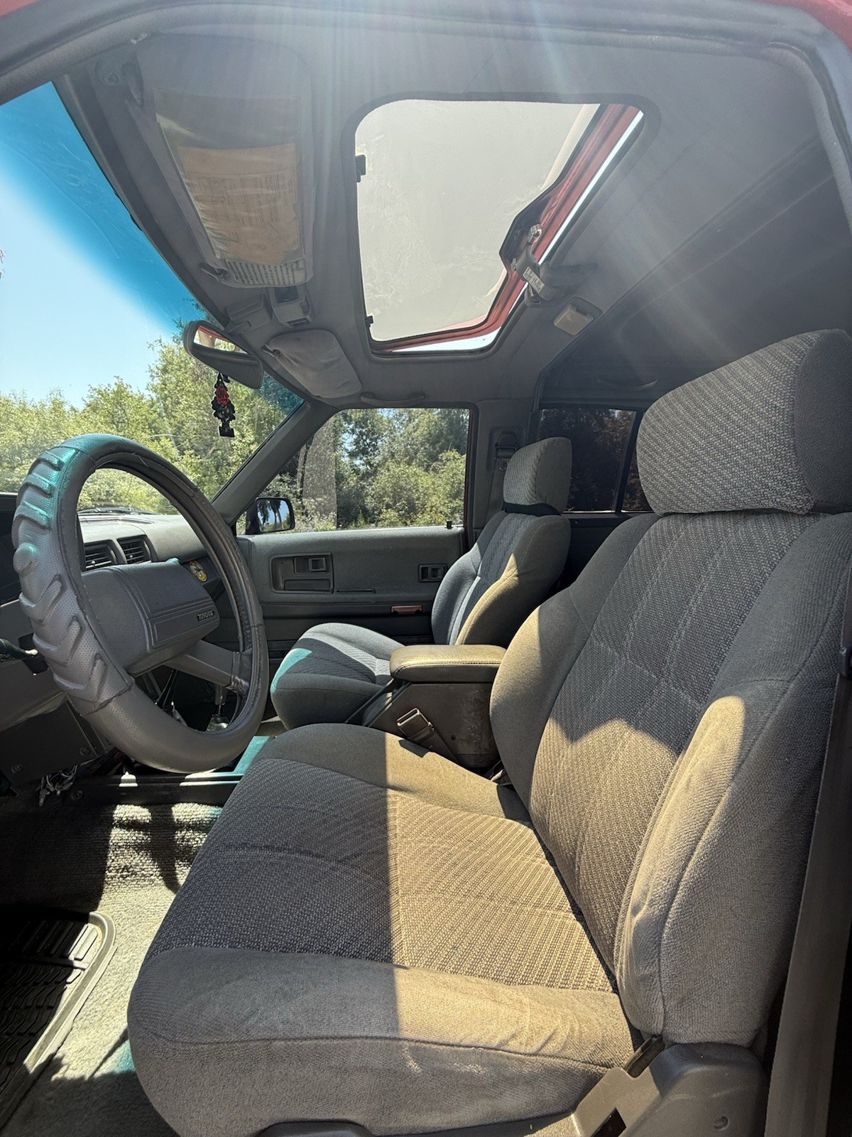 Toyota-4Runner-1988-SUV-11