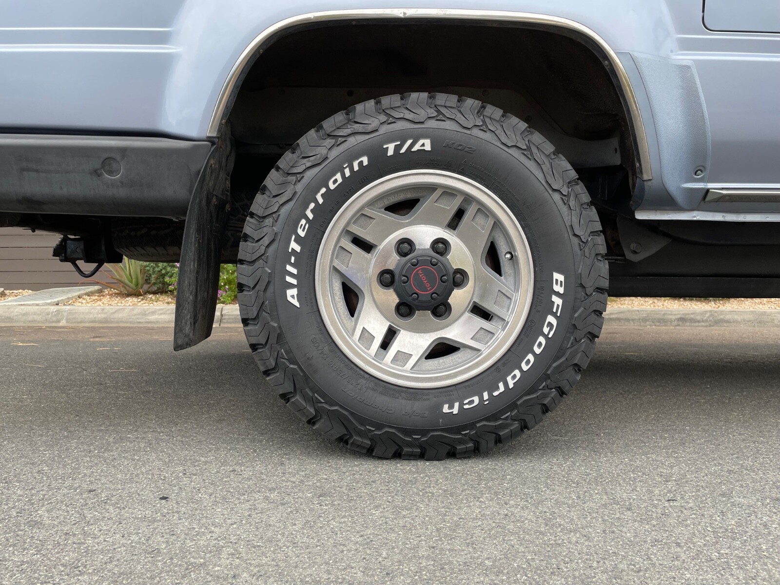 Toyota-4Runner-1988-SUV-15