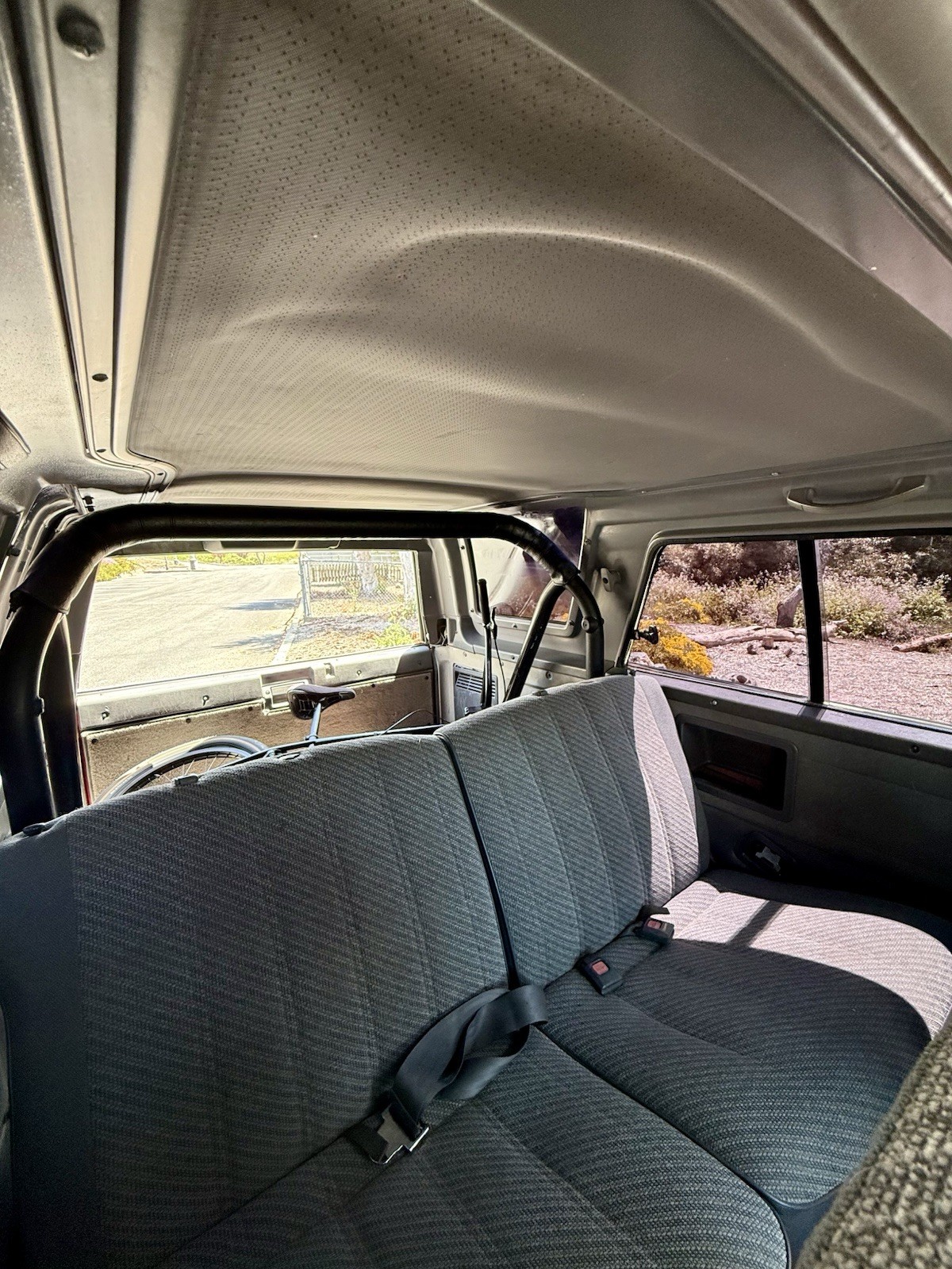 Toyota-4Runner-1988-SUV-16