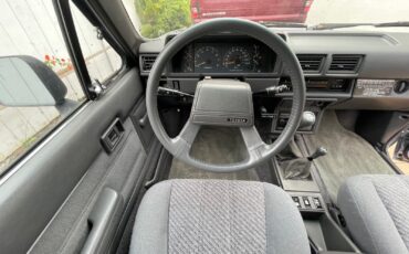Toyota-4Runner-1988-SUV-24