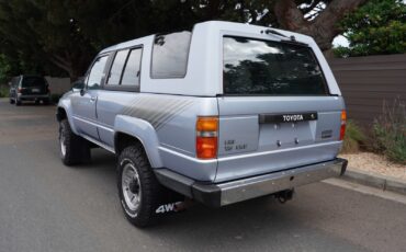 Toyota-4Runner-1988-SUV-3
