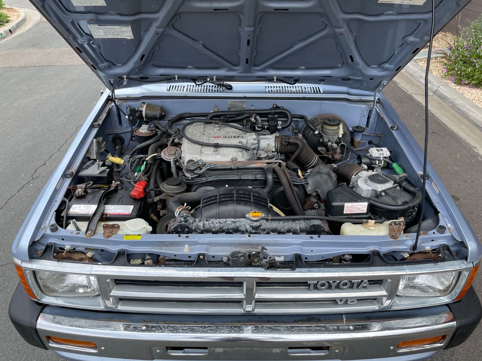 Toyota-4Runner-1988-SUV-31