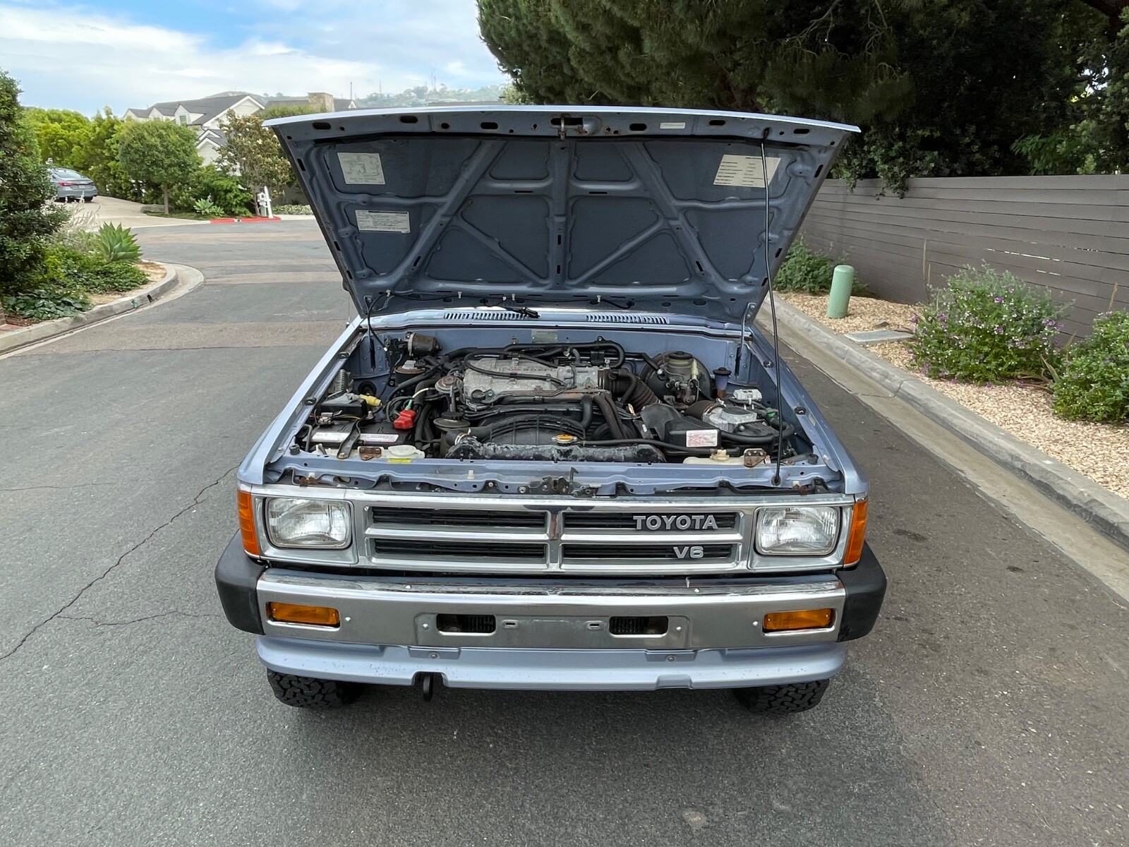 Toyota-4Runner-1988-SUV-32