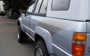Toyota-4Runner-1988-SUV-4