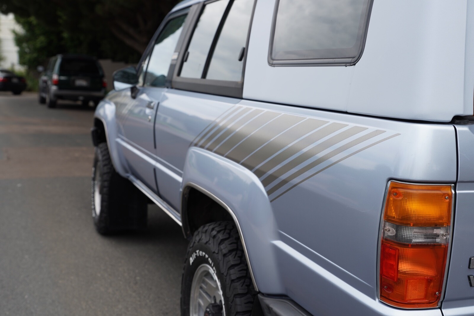 Toyota-4Runner-1988-SUV-4