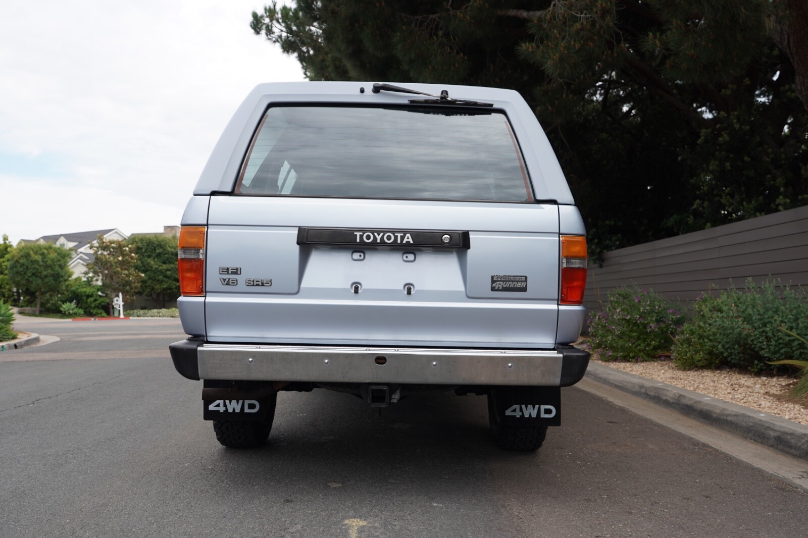 Toyota-4Runner-1988-SUV-7