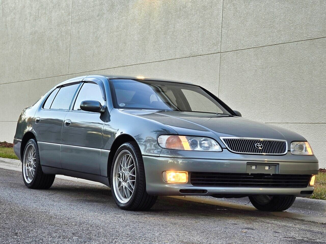 Toyota-Aristo-1995-Sedan-1