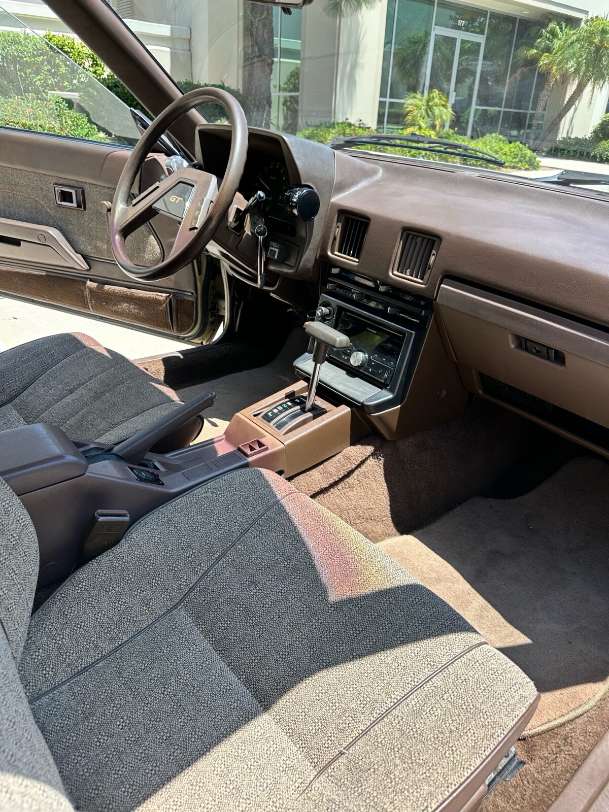 Toyota-Celica-1983-Hatchback-24
