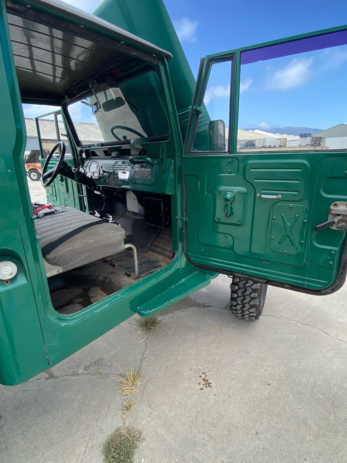 Toyota-FJ-Cruiser-1964-12