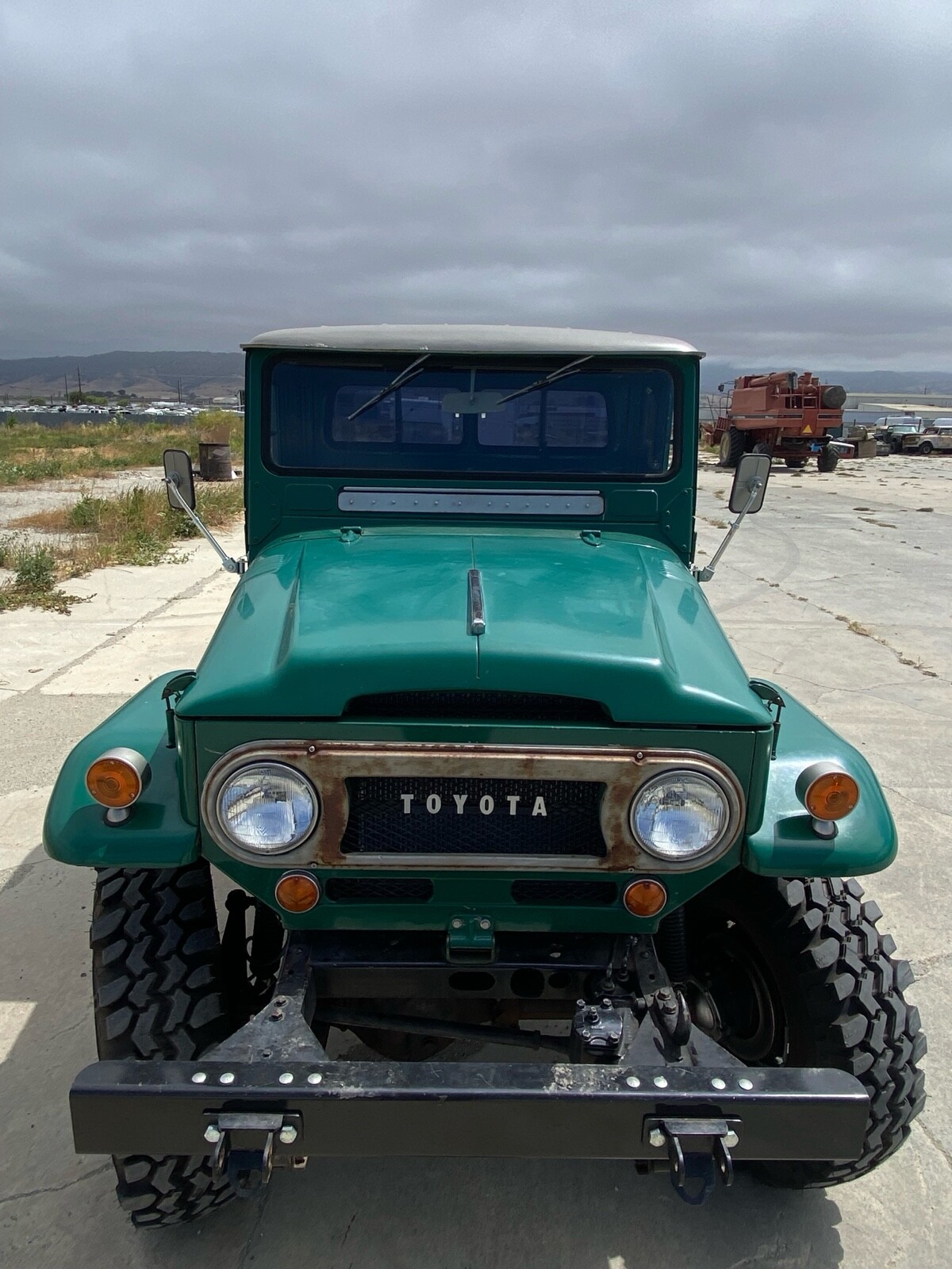 Toyota-FJ-Cruiser-1964-4