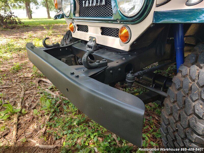 Toyota-FJ-Cruiser-1967-8