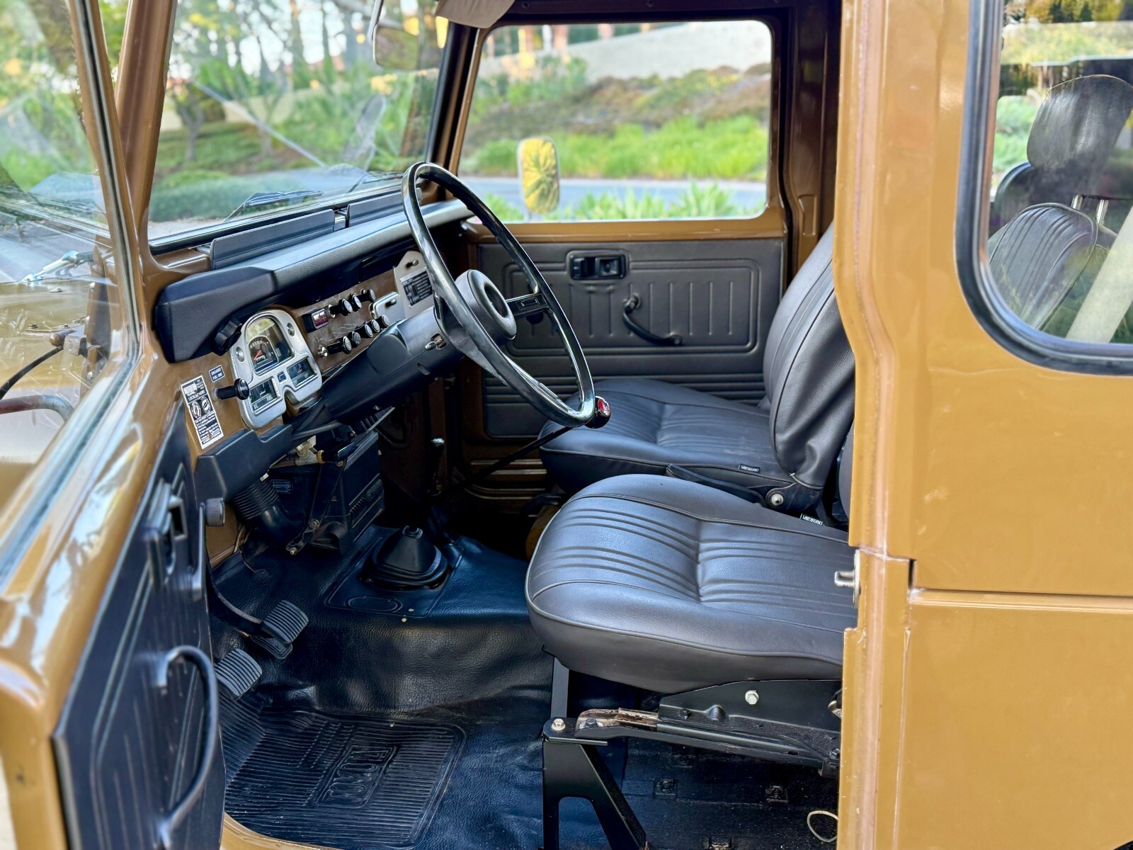 Toyota-FJ-Cruiser-1978-13