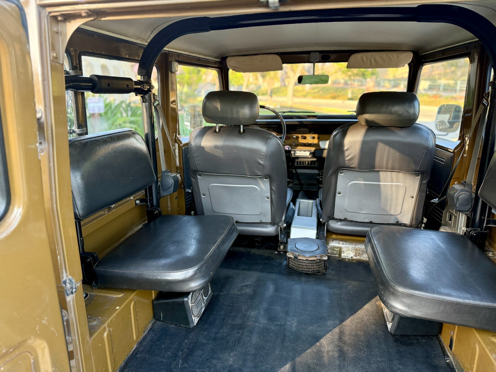 Toyota-FJ-Cruiser-1978-18