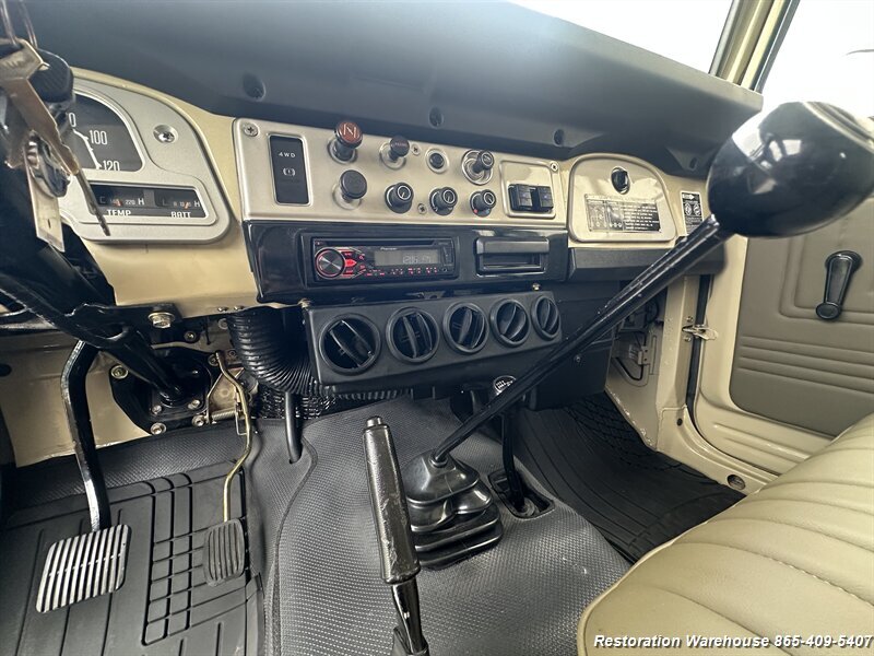 Toyota-FJ43-1983-10
