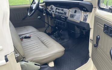 Toyota-FJ43-1983-25