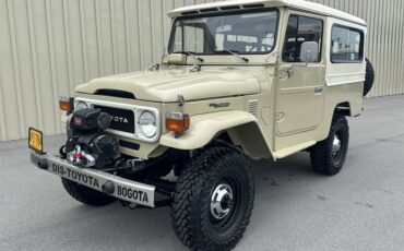 Toyota-FJ43-1983